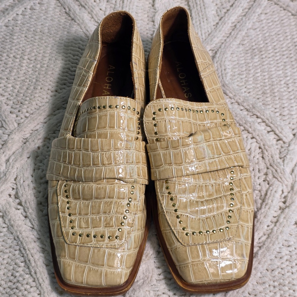 ALOHAS Loafers Beige Ivory Croc Embossed Studded Shoes Women 38 7-7.5 - Picture 2 of 7